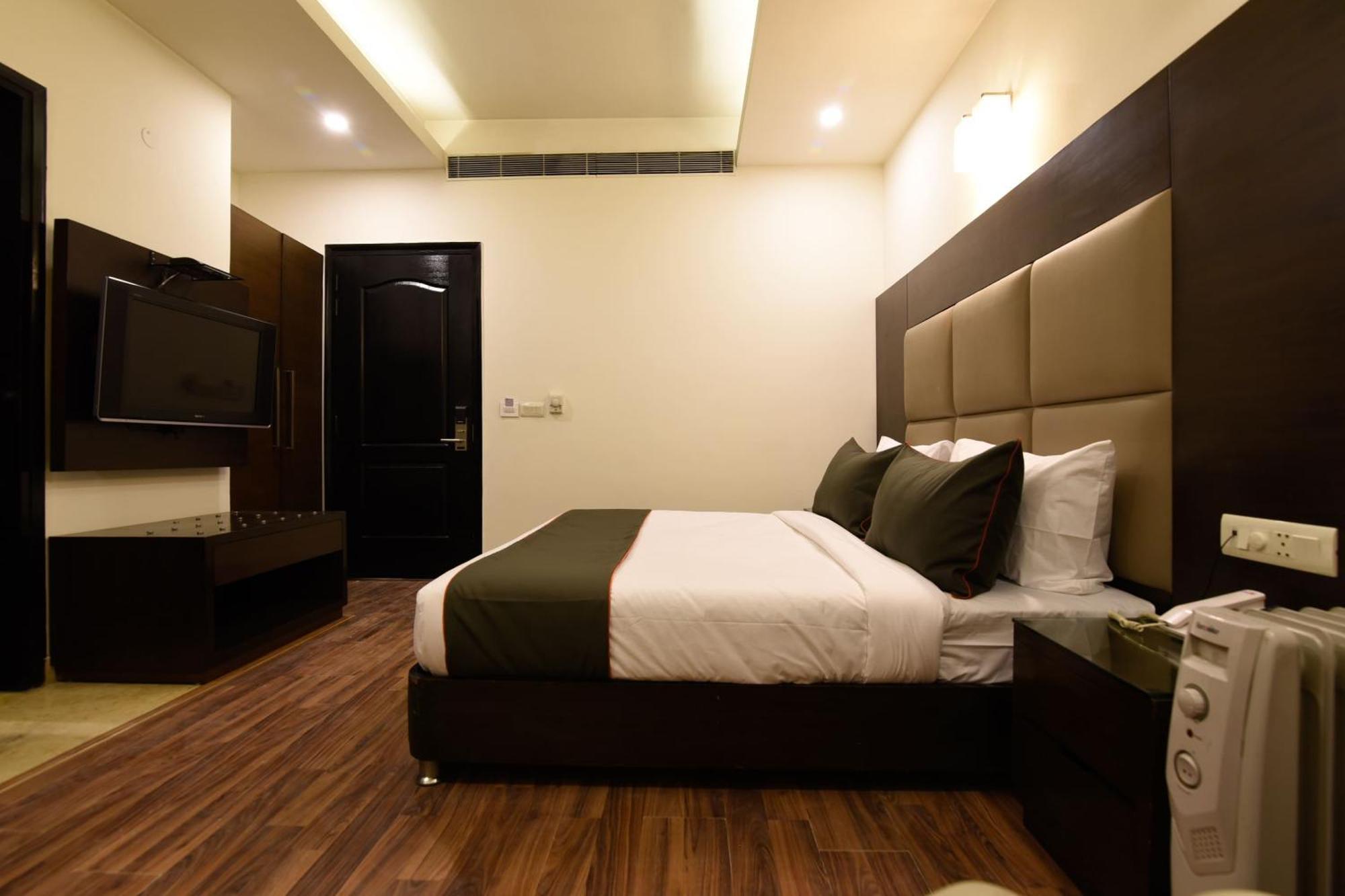 Hotel O Venkata Sai Sadan Mathrusree Nagar Kondapur  Eksteriør bilde