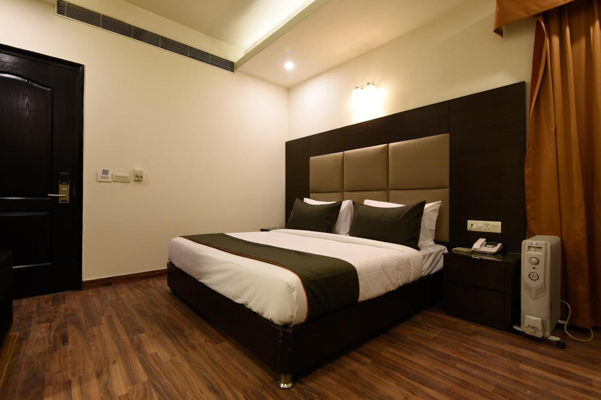 Hotel O Venkata Sai Sadan Mathrusree Nagar Kondapur  Eksteriør bilde