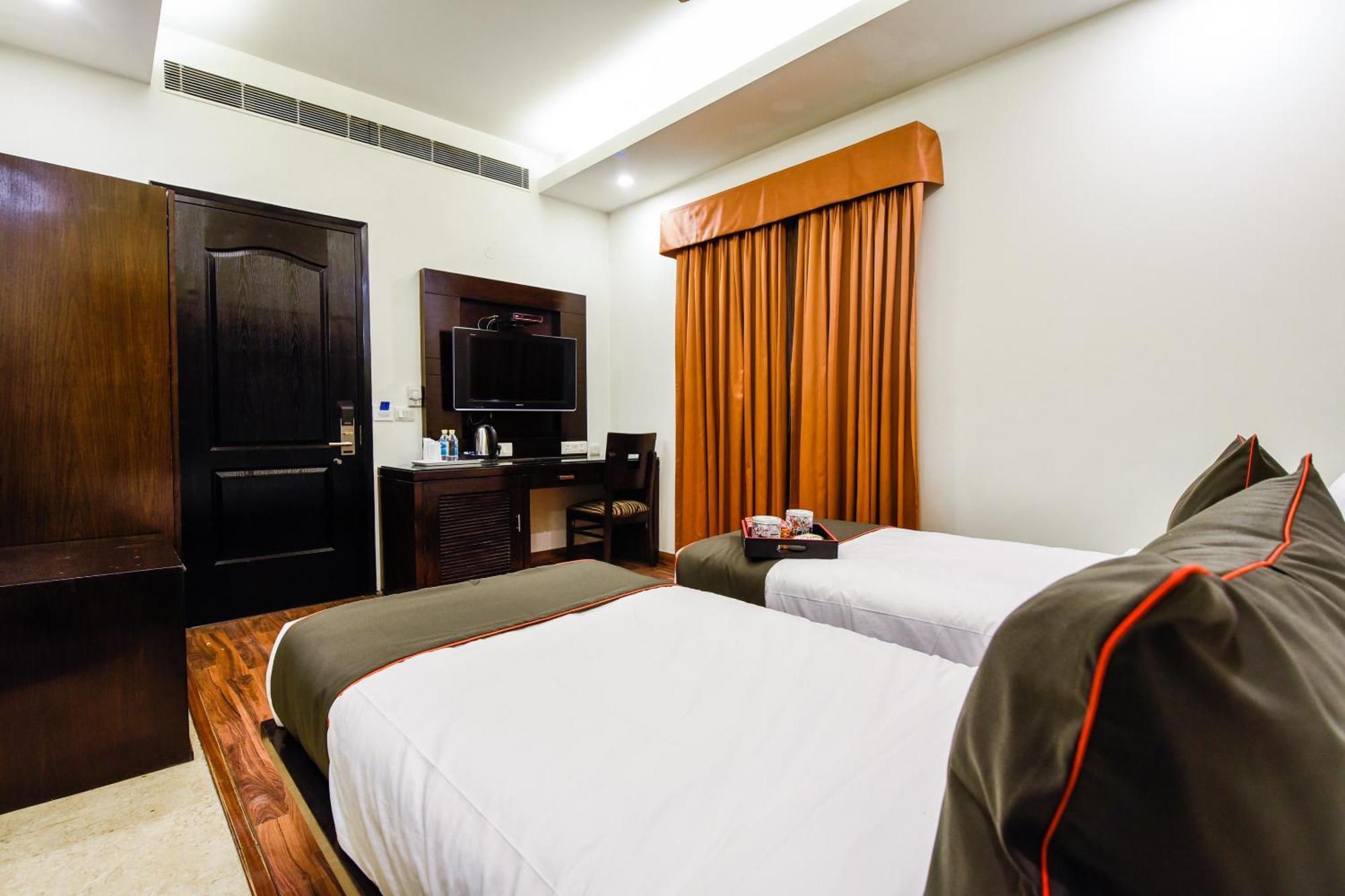 Hotel O Venkata Sai Sadan Mathrusree Nagar Kondapur  Eksteriør bilde