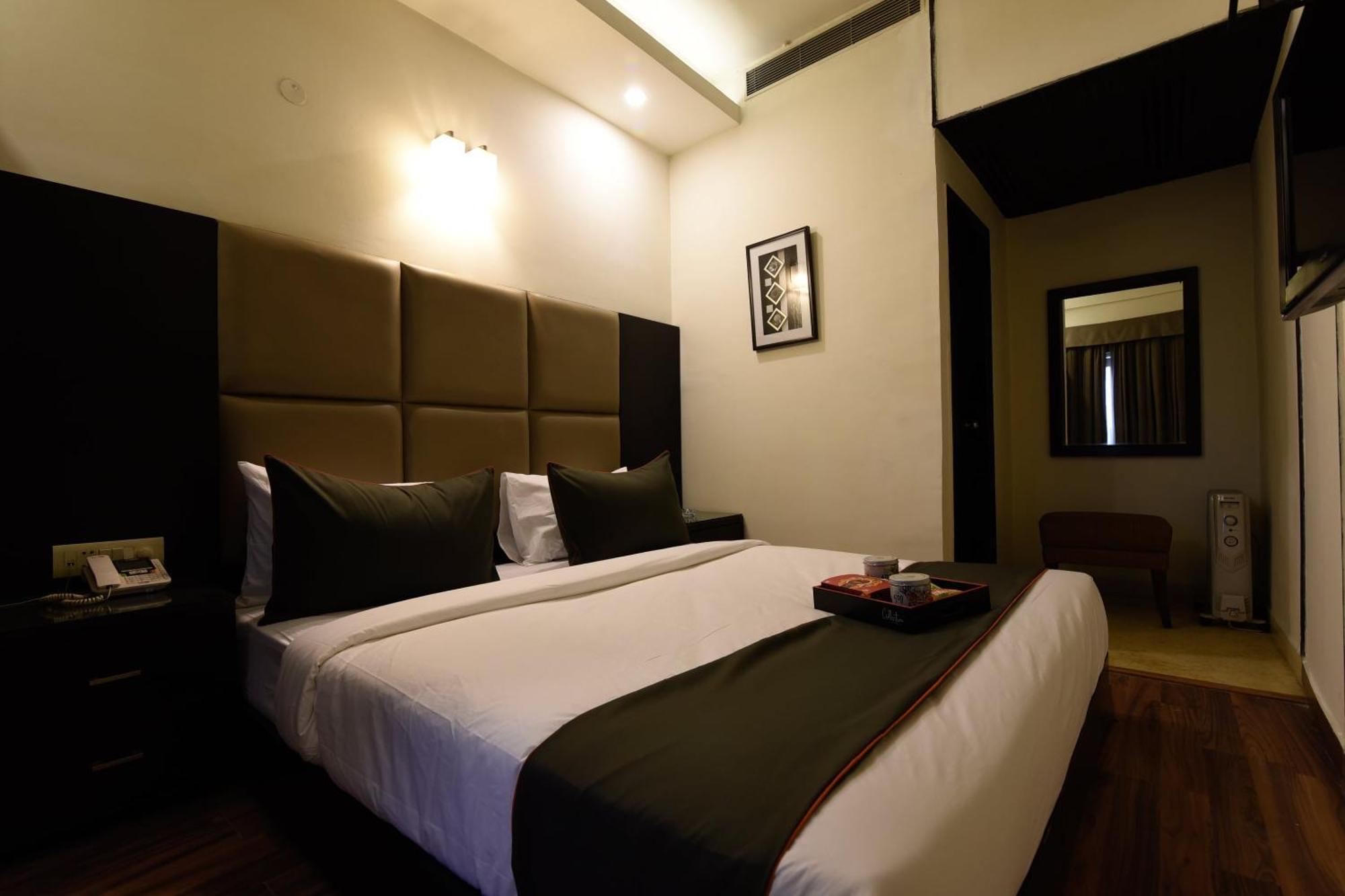 Hotel O Venkata Sai Sadan Mathrusree Nagar Kondapur  Eksteriør bilde