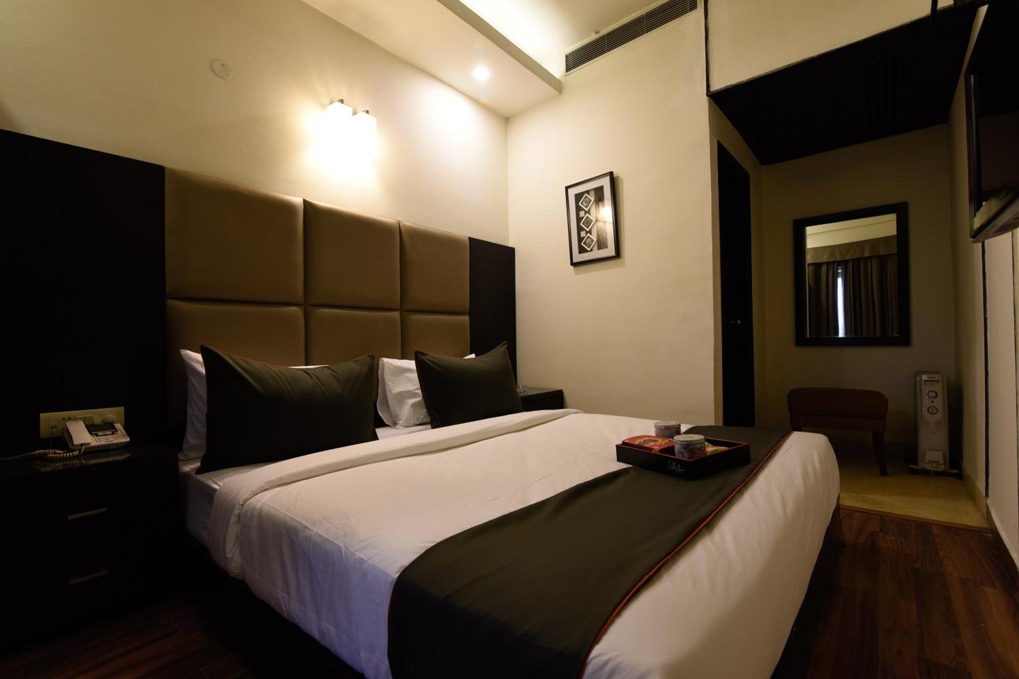 Hotel O Venkata Sai Sadan Mathrusree Nagar Kondapur  Eksteriør bilde